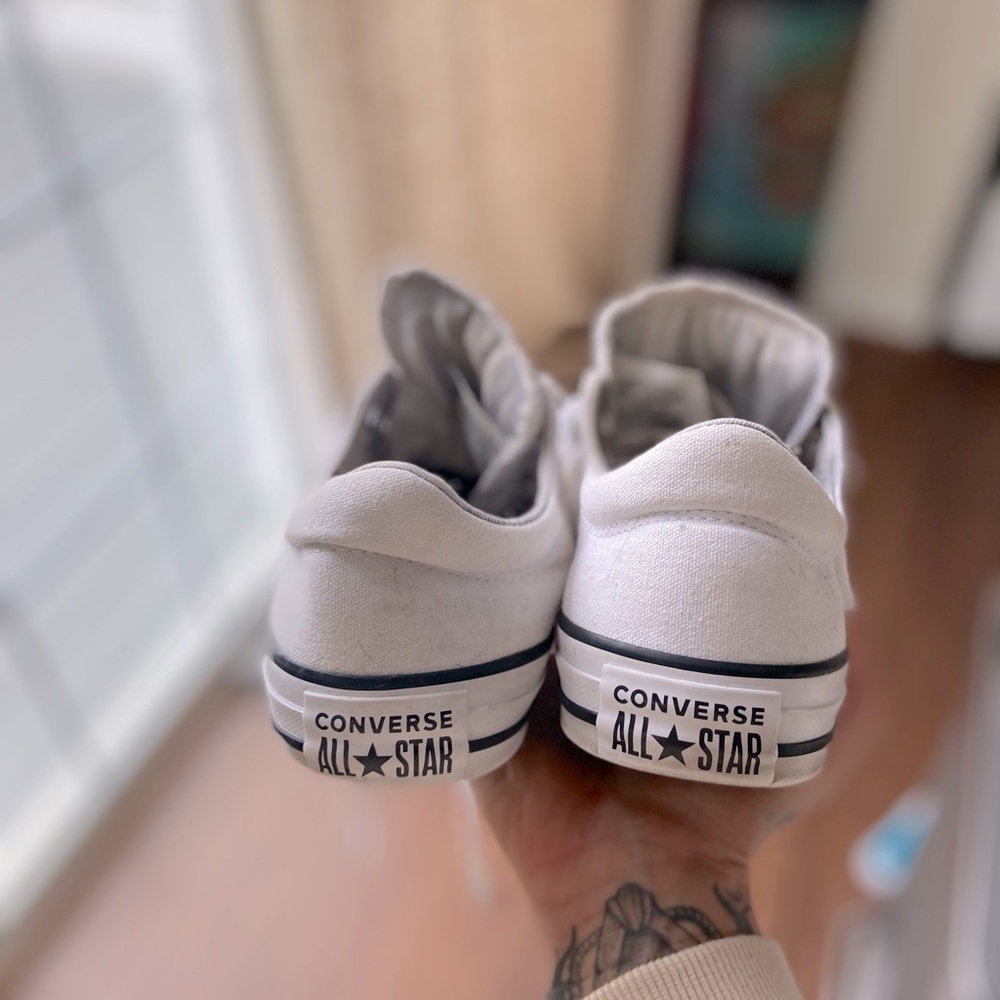 White converse